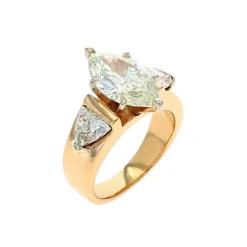 Estate 14K Yellow Gold 3-Diamond Engagement Ring