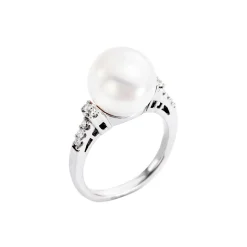 18K White Gold Freshwater Pearl and Diamond Ring