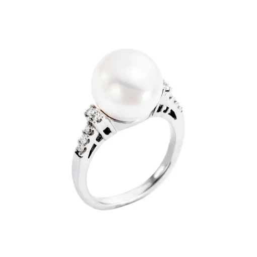 18K White Gold Freshwater Pearl and Diamond Ring
