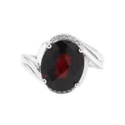 14K White Gold Oval Garnet and Diamond Ring